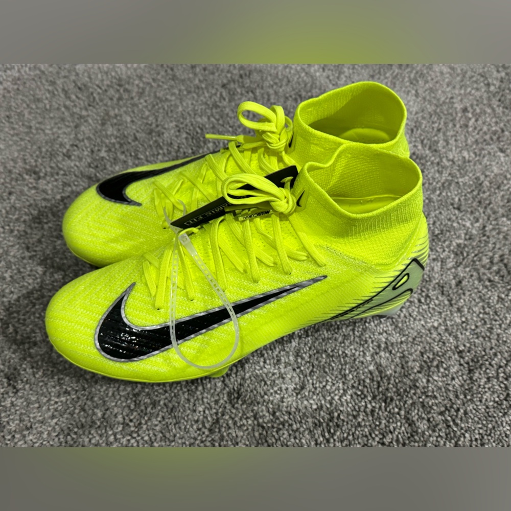 Nike Phantom Luna 2 Elite SG-Pro soccer cleats men’s 6